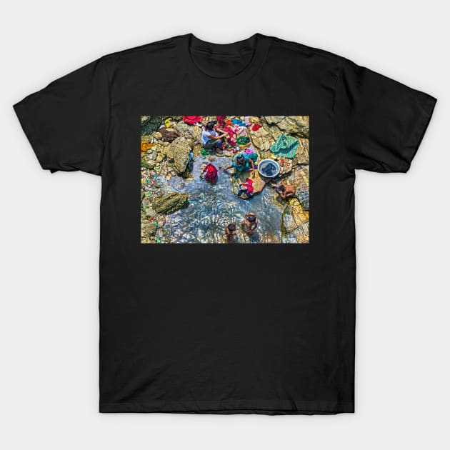 Washing. T-Shirt by bulljup